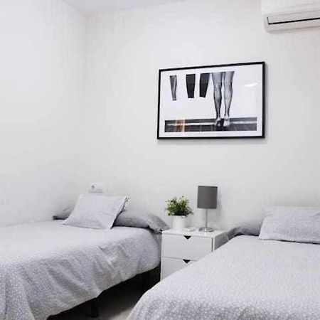 Best Location Apartment In Marbella. Beachfront!! Eksteriør bilde
