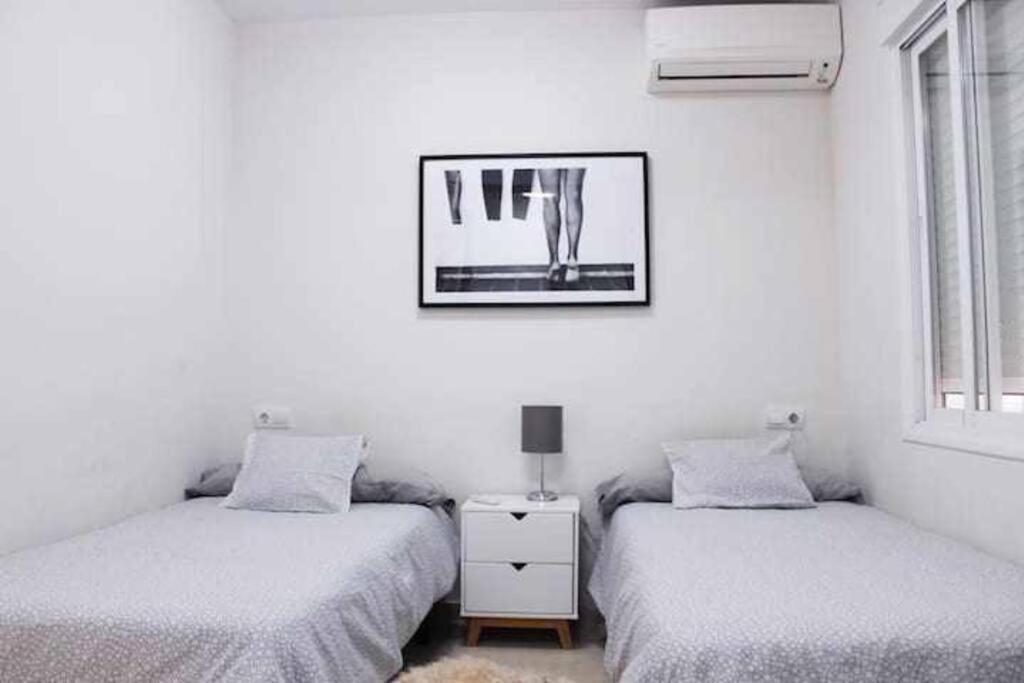 Best Location Apartment In Marbella. Beachfront!! Eksteriør bilde