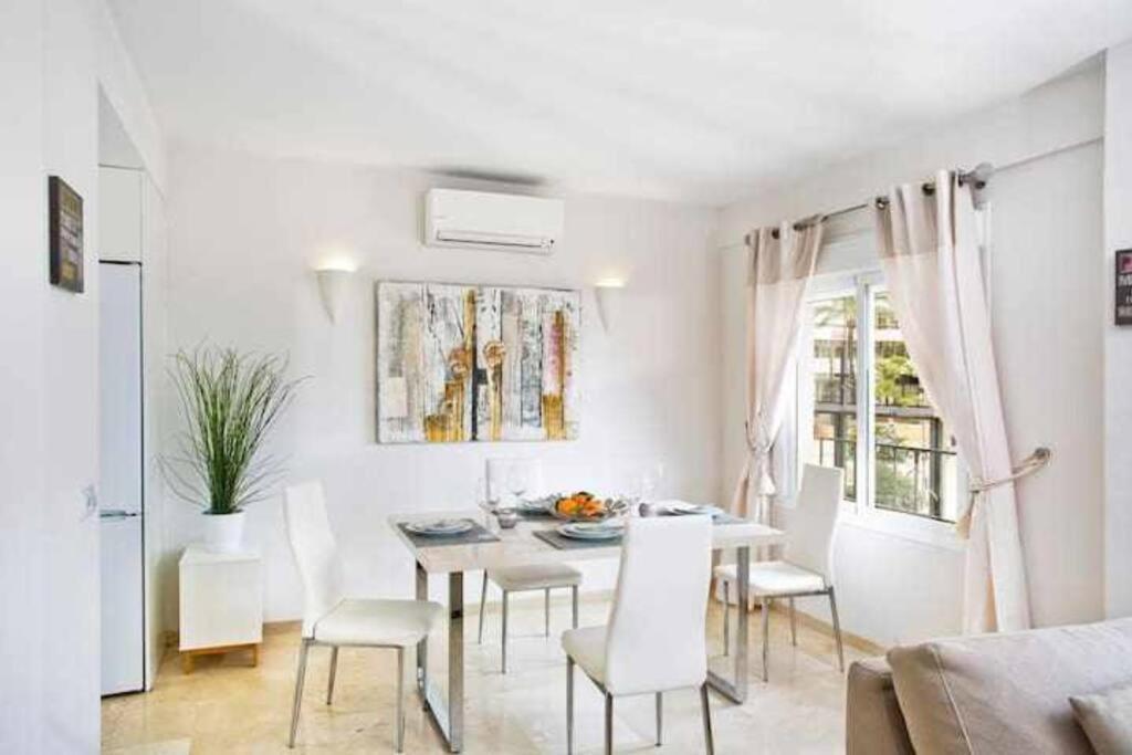 Best Location Apartment In Marbella. Beachfront!! Eksteriør bilde